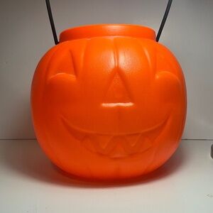 Vintage  Blow Mold Pumpkin Halloween Bucket 8”